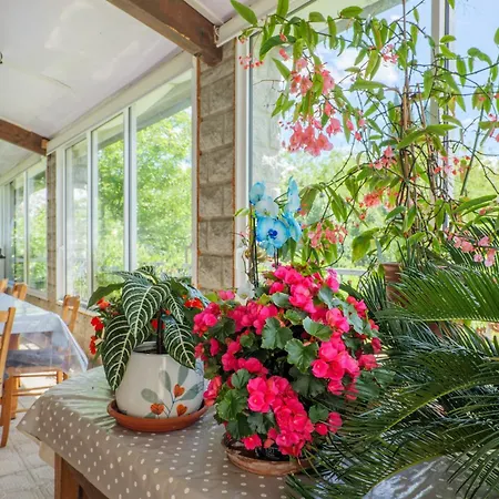 Nocleg ze śniadaniem La Maison De Mon Pere 3*