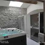 La Maison De Mon Pere Bed & Breakfast