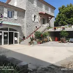 Bed & Breakfast La Maison De Mon Pere 3*