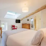 La Maison De Mon Pere Alojamento de Acomodação e Pequeno-almoço 3*